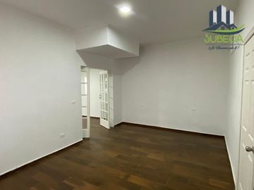Casa con 4 recámaras en Venta Zona Araucarias Xalapa