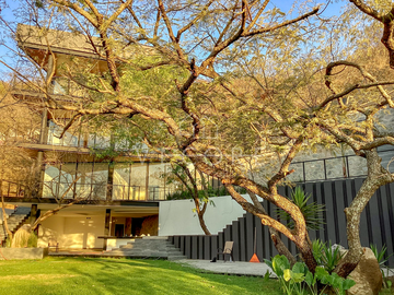 CASA EN VENTA EN LAS CAÑADAS RESIDENCIAL, ZAPOPAN