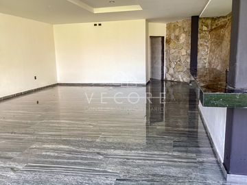 CASA EN VENTA EN LAS CAÑADAS RESIDENCIAL, ZAPOPAN