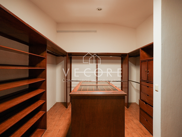 CASA EN VENTA EN VALLE REAL, ZAPOPAN