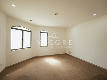 CASA EN VENTA EN VALLE REAL, ZAPOPAN