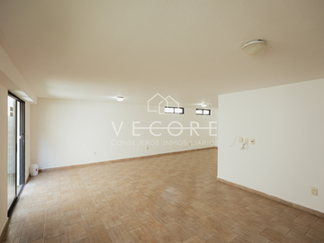 CASA EN VENTA EN VALLE REAL, ZAPOPAN