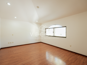 CASA EN VENTA EN VALLE REAL, ZAPOPAN