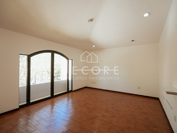 CASA EN VENTA EN VALLE REAL, ZAPOPAN
