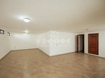 CASA EN VENTA EN VALLE REAL, ZAPOPAN