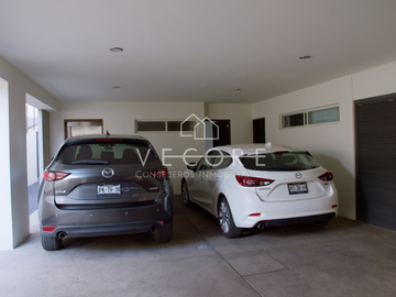 RESIDENCIA EN VENTA, LOS FRAILES, PUERTA DE HIERRO,  ZAPOPAN