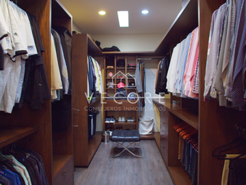 RESIDENCIA EN VENTA, LOS FRAILES, PUERTA DE HIERRO,  ZAPOPAN