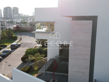 RESIDENCIA EN VENTA, LOS FRAILES, PUERTA DE HIERRO,  ZAPOPAN