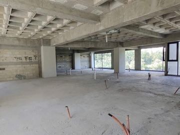 Increíble GH en venta en obra gris en Lomas Country