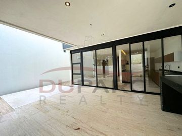 Casa en venta en el Carmen Country Club, 3-Rec. con alberca