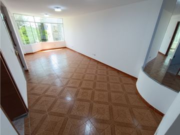 SURCO - VENTA DEPARTAMENTO - ÁREA 75 m2
