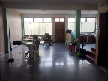 SE VENDE CASA DE 3 PISOS EN YURIMAGUAS, LORETO