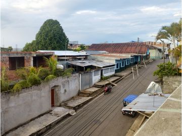 SE VENDE CASA DE 3 PISOS EN YURIMAGUAS, LORETO