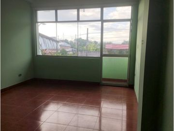 SE VENDE CASA DE 3 PISOS EN YURIMAGUAS, LORETO