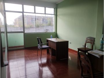 SE VENDE CASA DE 3 PISOS EN YURIMAGUAS, LORETO