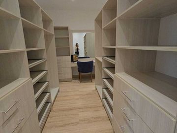 CASA EN VENTA EN HERMOSA PRIVADA EN CHOLUL MERIDA