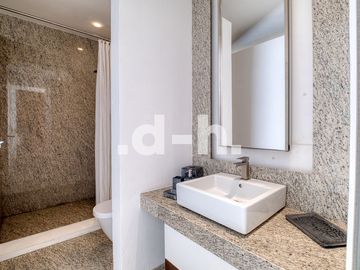 VENTA DE CASA  BOSQUES DE LAS LOMAS- 2