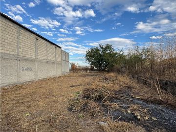 TERRENO EN VENTA A UN COSTADO DE SKYDIVE TEQUES