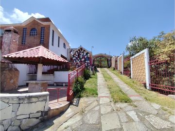 Se vende finca en Real del Monte, Hidalgo.