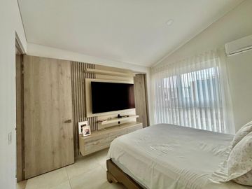 Exclusiva Casa En Venta En Pance, Lujo, Naturaleza Y Seguridad En Conjunto Residencial