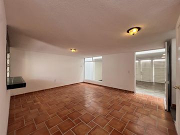 Casa en  Venta 4 Recamaras fracc. Valle del Angel