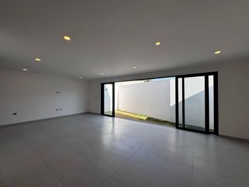 Casa en  venta a unos metros de la UDLAP San Andres Cholula Puebla.