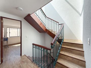 VENTA DE CASA EN CONDOMINIO REMODELADA CON VIGILANCIA 3 RECAMARAS