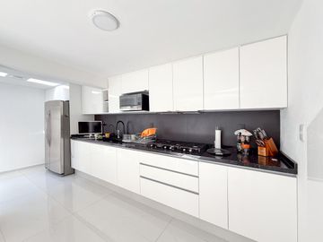 VENTA DE CASA EN CONDOMINIO REMODELADA CON VIGILANCIA 3 RECAMARAS
