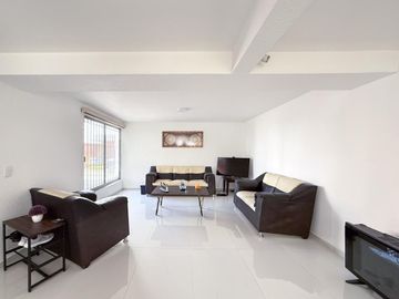 VENTA DE CASA EN CONDOMINIO REMODELADA CON VIGILANCIA 3 RECAMARAS