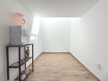 VENTA DE CASA EN CONDOMINIO REMODELADA CON VIGILANCIA 3 RECAMARAS