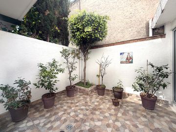 VENTA DE CASA EN CONDOMINIO REMODELADA CON VIGILANCIA 3 RECAMARAS