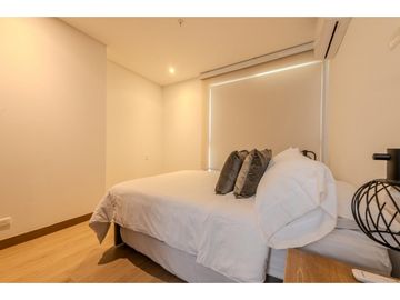 SE VENDE APARTAMENTO EN MURANO CENTRO - EL CABRERO