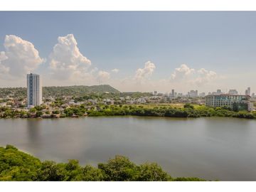 SE VENDE APARTAMENTO EN MURANO CENTRO - EL CABRERO