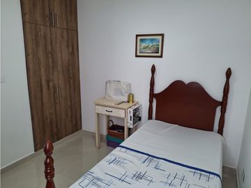 Venta de Casa en Conjunto Cerrado en Avenida Centenario