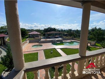 Casa-finca a 5 minutos de Alcalá, Valle