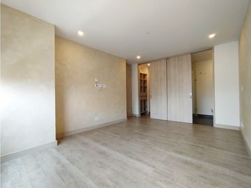Arriendo Apartamento con acabados de lujo en altos del poblado