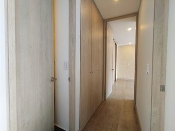 Arriendo Apartamento con acabados de lujo en altos del poblado