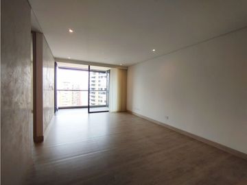 Arriendo Apartamento con acabados de lujo en altos del poblado