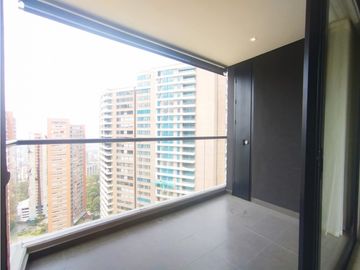 Arriendo Apartamento con acabados de lujo en altos del poblado