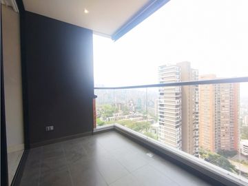 Arriendo Apartamento con acabados de lujo en altos del poblado