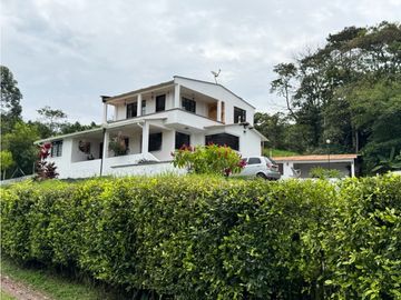 Se Alquila Casa Campestre Via Armenia, Liceo Frances