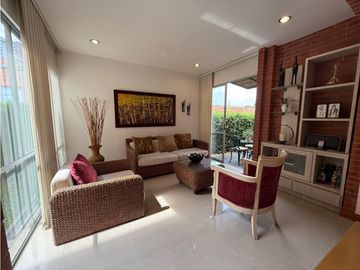 Venta de casa en Envigado- Sector Benedictinos [CM]