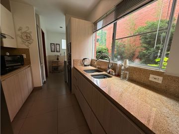 Venta de casa en Envigado- Sector Benedictinos [CM]