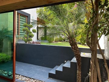 Venta Excelente Remodelada en Lomas Angelopolis I Cluster 999
