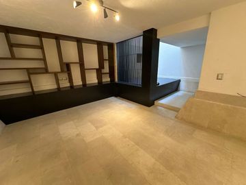 Venta Excelente Remodelada en Lomas Angelopolis I Cluster 999