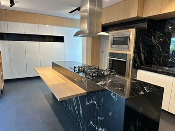 Venta Excelente Remodelada en Lomas Angelopolis I Cluster 999