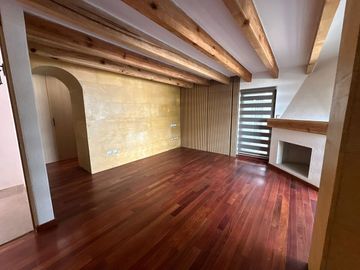 Venta Excelente Remodelada en Lomas Angelopolis I Cluster 999