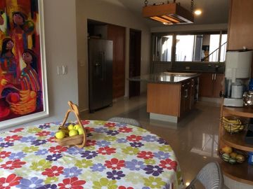 Hermosa Casa en Venta y Renta en Bosques de las Lomas