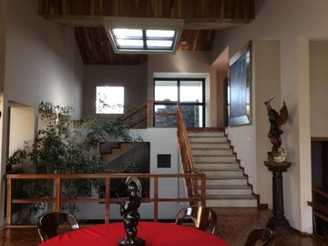 Hermosa Casa en Venta y Renta en Bosques de las Lomas