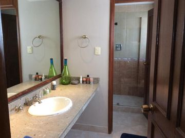 Hermosa Casa en Venta y Renta en Bosques de las Lomas
